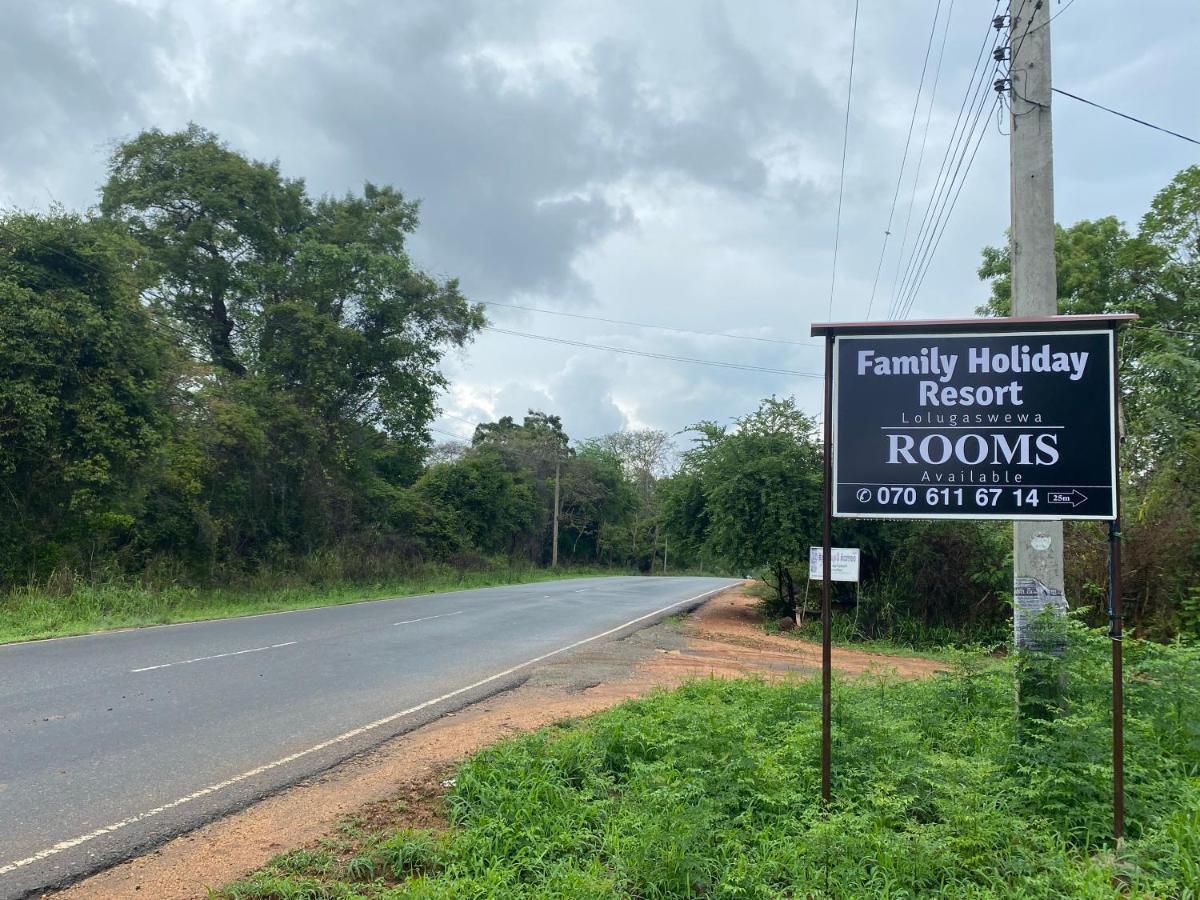 Family Holiday Resort Anuradhapura Bagian luar foto